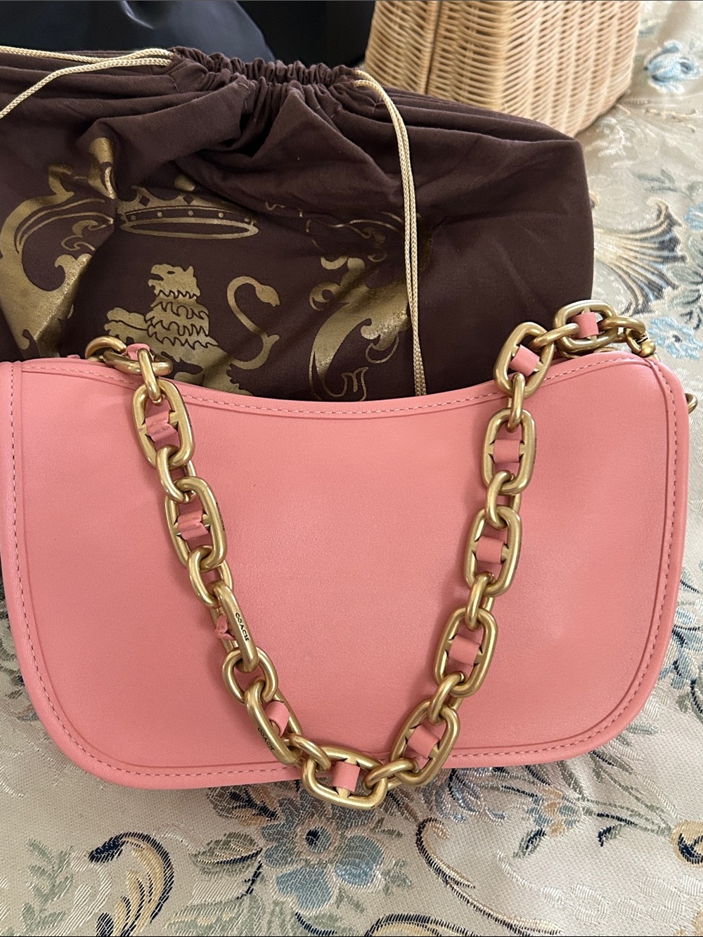Coach Swinger Bag! Pink Leather Crossbody Bag with Brass & Leather Chain - Picture 5 of 11